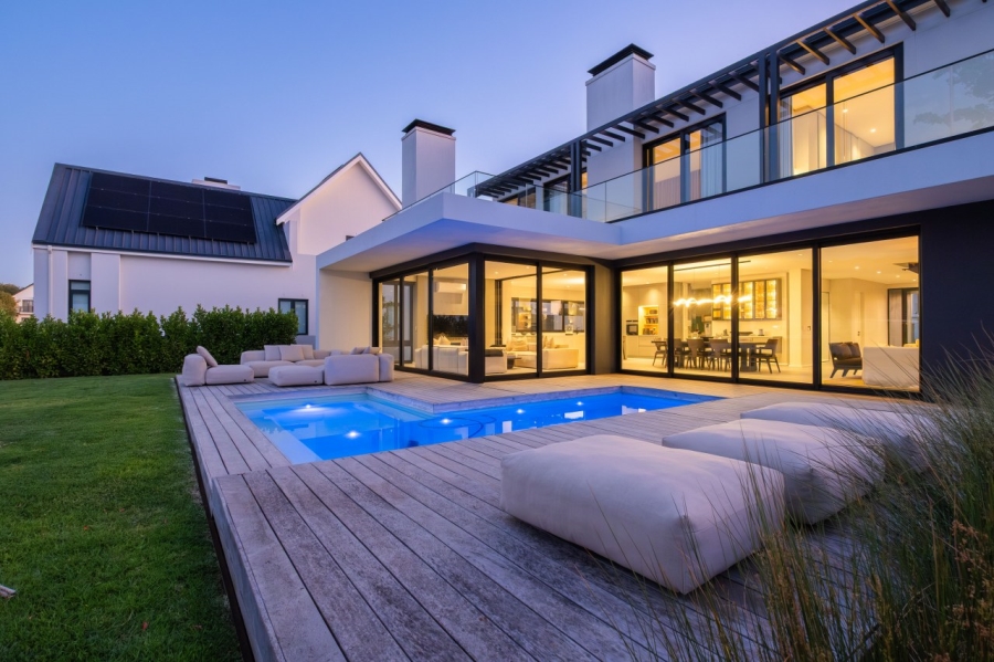 4 Bedroom Property for Sale in Val De Vie Estate Western Cape